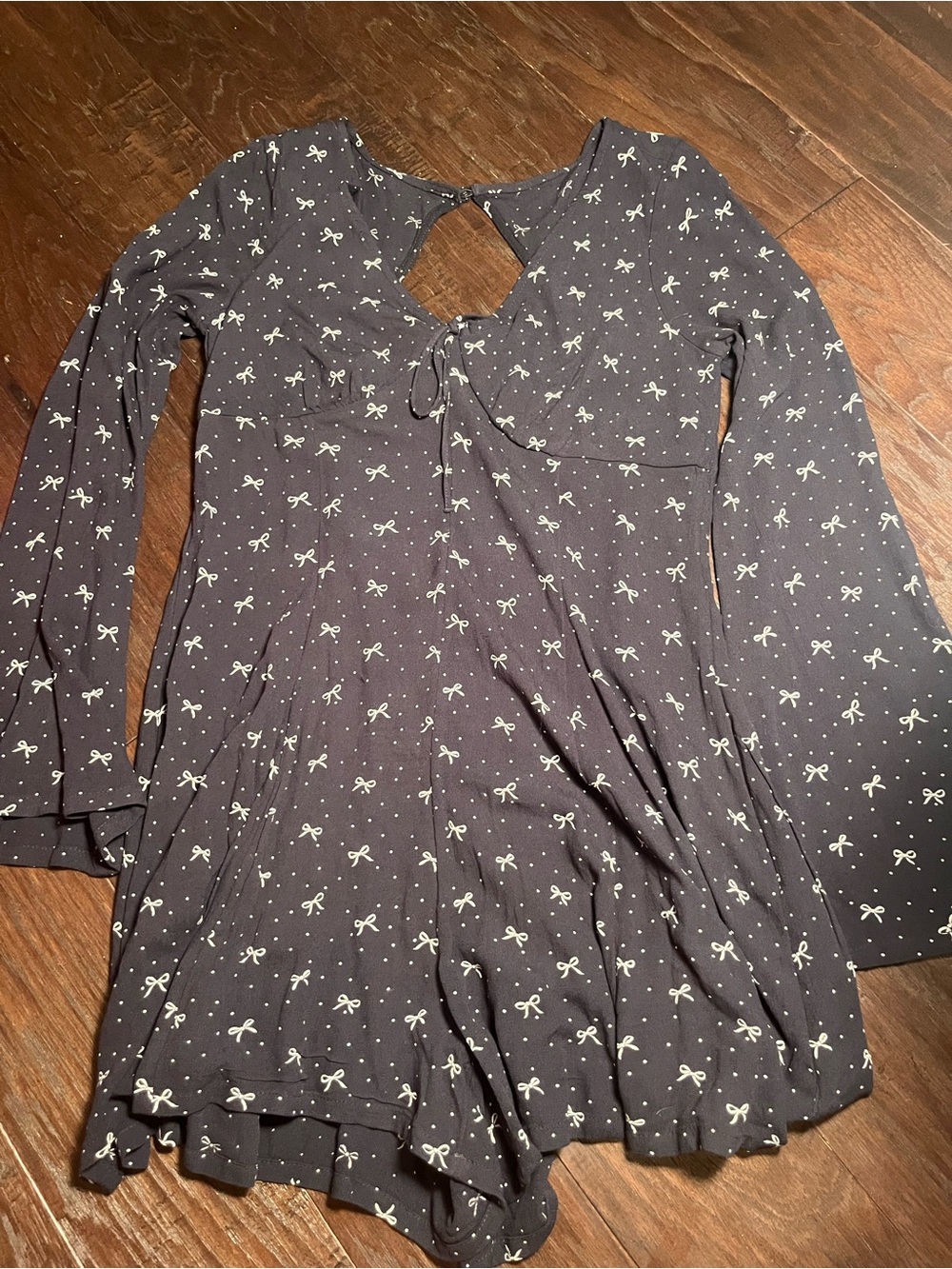 American Eagle Brand New with tags Black Bow Print Long Sleeve Babydoll dress